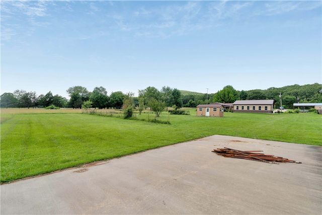11023 Illinois Chapel Road, Prairie Grove, AR 72753
