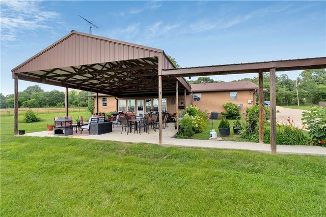 11023 Illinois Chapel Road, Prairie Grove, AR 72753