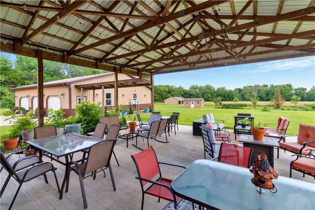 11023 Illinois Chapel Road, Prairie Grove, AR 72753