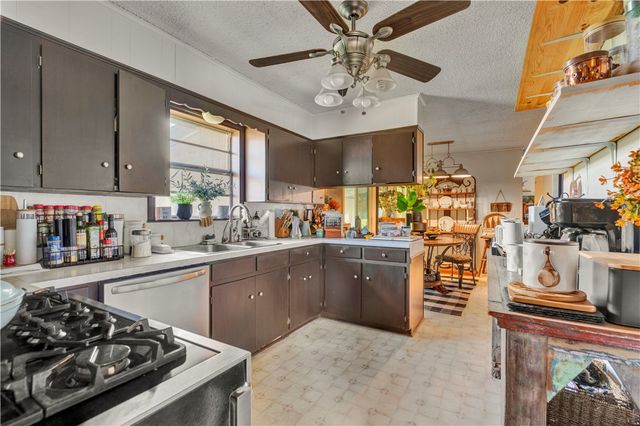 11023 Illinois Chapel Road, Prairie Grove, AR 72753