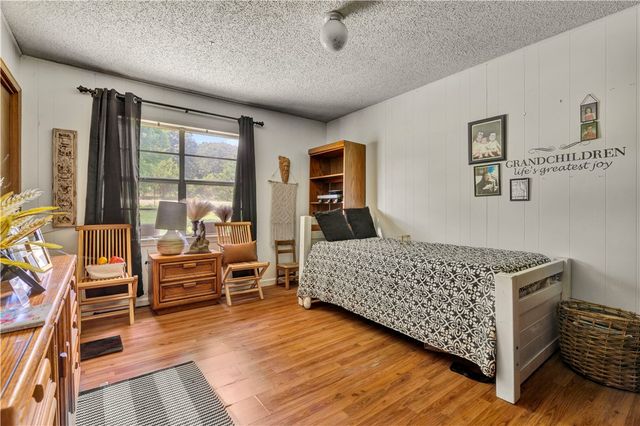 11023 Illinois Chapel Road, Prairie Grove, AR 72753