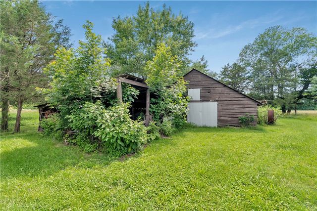 11023 Illinois Chapel Road, Prairie Grove, AR 72753