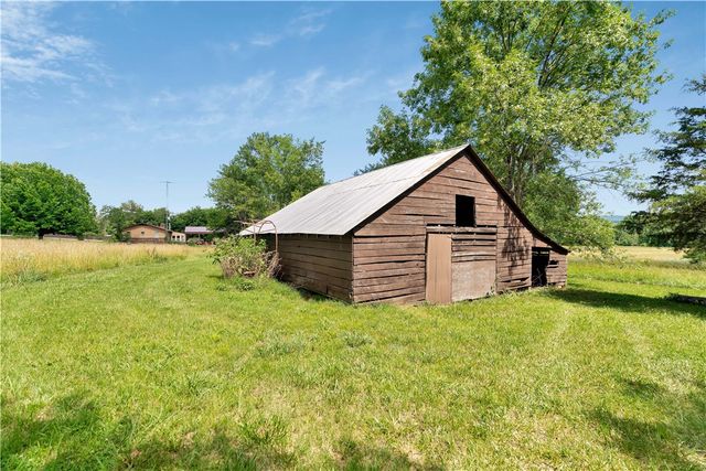 11023 Illinois Chapel Road, Prairie Grove, AR 72753