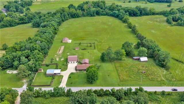 11023 Illinois Chapel Road, Prairie Grove, AR 72753
