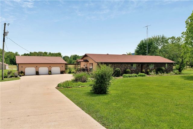 11023 Illinois Chapel Road, Prairie Grove, AR 72753
