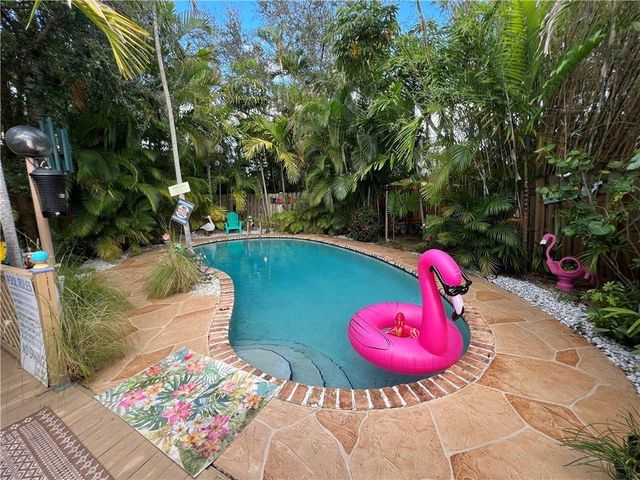 1401 Bayview Drive, Fort Lauderdale, FL 33304