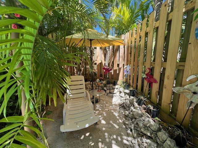 1401 Bayview Drive, Fort Lauderdale, FL 33304