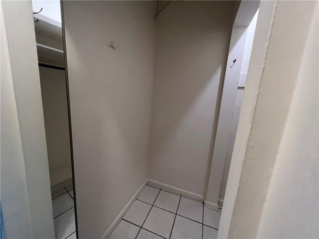 1401 Bayview Drive, Fort Lauderdale, FL 33304