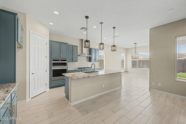 16699 W SAGUARO PARK Lane, Surprise, AZ 85387