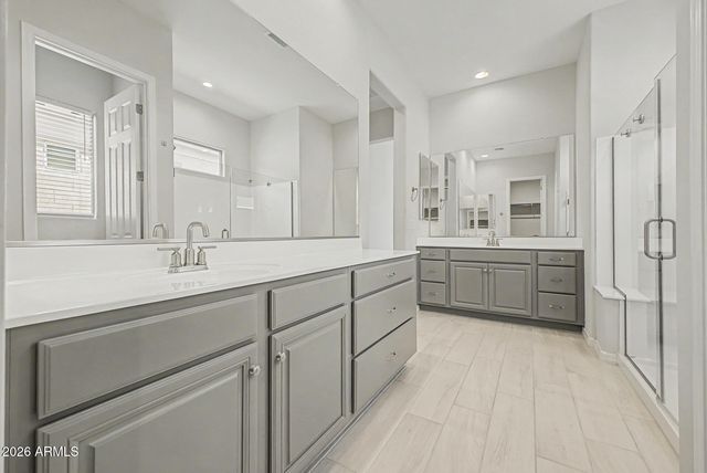 16699 W SAGUARO PARK Lane, Surprise, AZ 85387