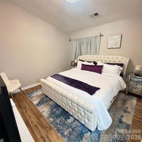 6332 Windsor Gate Lane, Charlotte, NC 28215