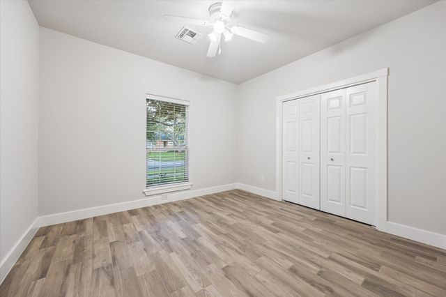 8802 Robindell Drive, Houston, TX 77074