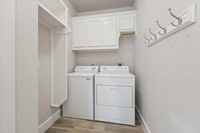 8802 Robindell Drive, Houston, TX 77074