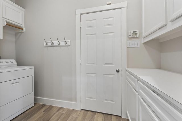 8802 Robindell Drive, Houston, TX 77074
