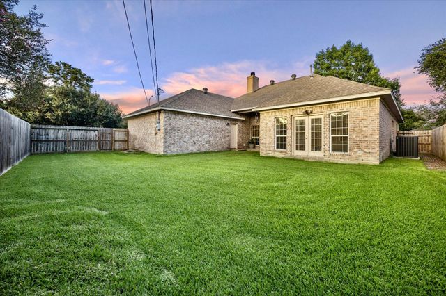 8802 Robindell Drive, Houston, TX 77074
