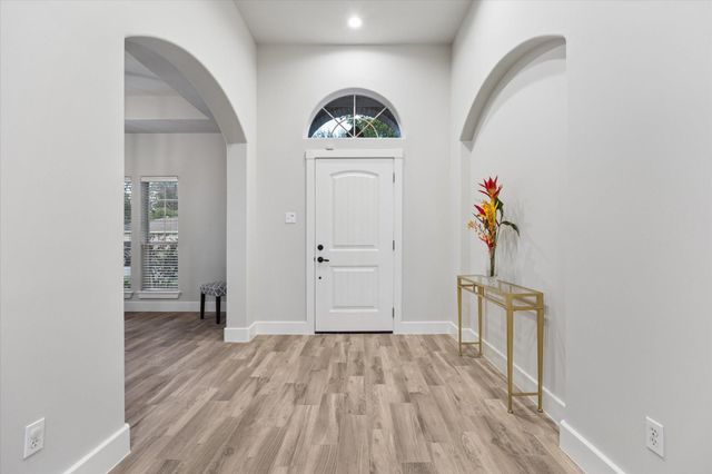 8802 Robindell Drive, Houston, TX 77074