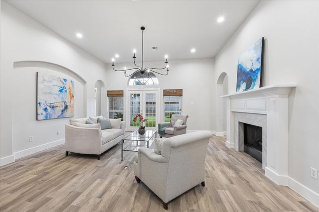 8802 Robindell Drive, Houston, TX 77074