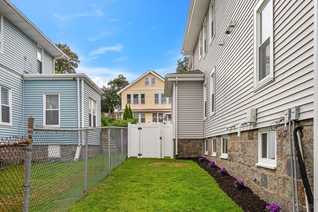 57 Fairmount St A, Boston, MA 02124