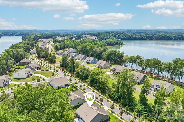 5408 Chegall Crossing Way, Mount Holly, NC 28120