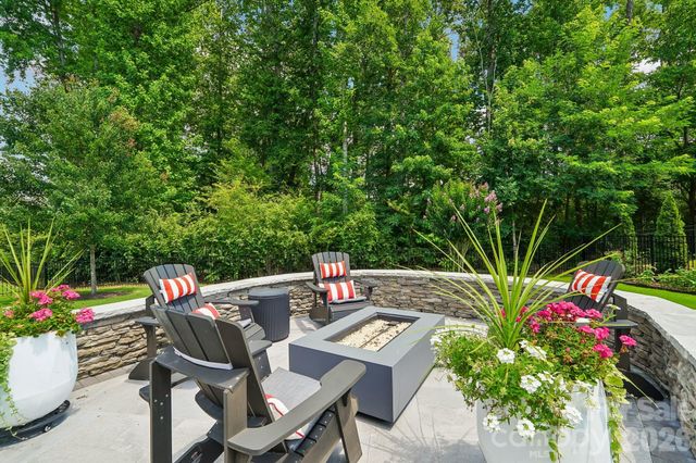 5408 Chegall Crossing Way, Mount Holly, NC 28120