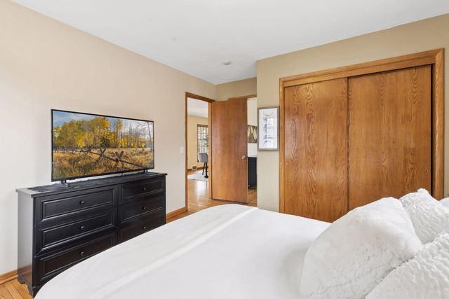 6619 W 16th Street, Saint Louis Park, MN 55426