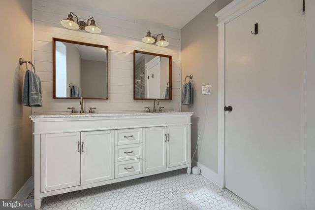 408 E RANDALL ST, Baltimore, MD 21230