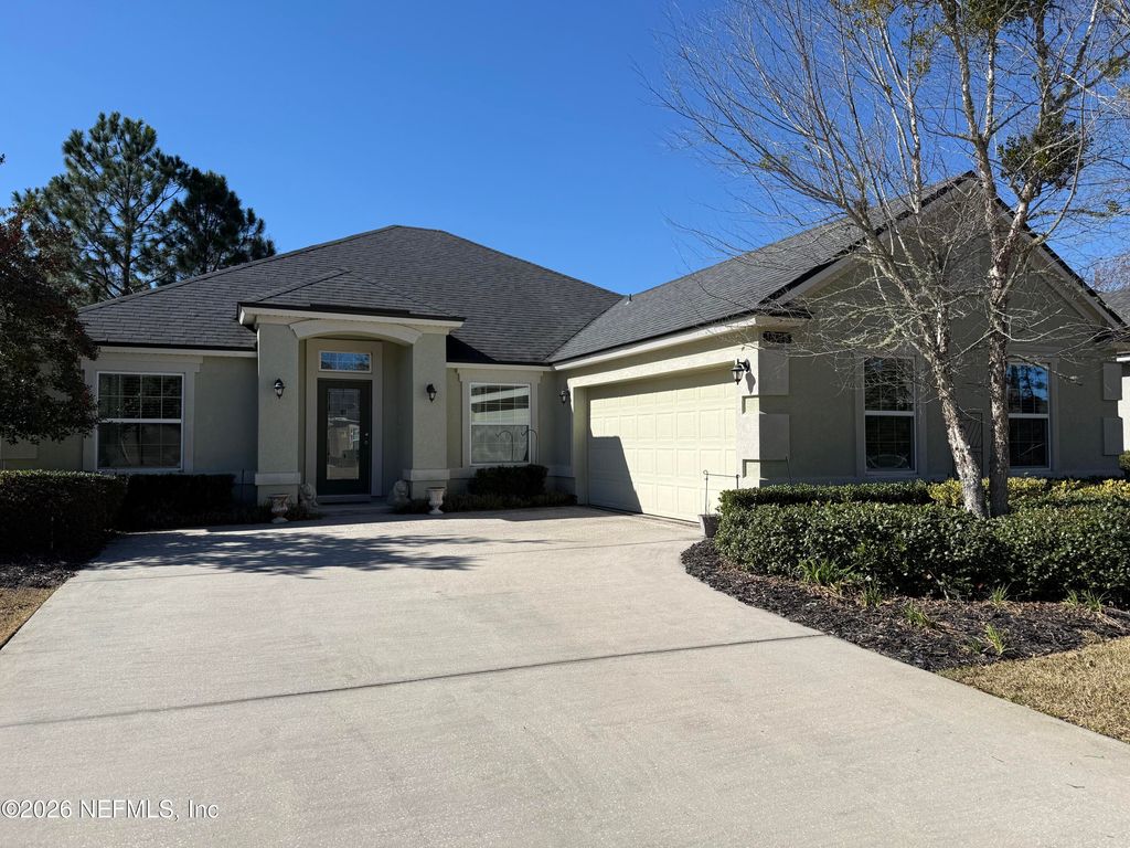 1985 COLONIAL Drive, Green Cove Springs, FL 32043
