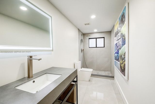 926 NW 59th St 1, Miami, FL 33127