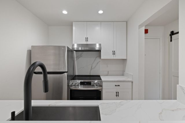 1551 Southgate Avenue 163, Daly City, CA 94015