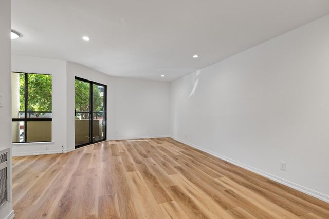 1551 Southgate Avenue 163, Daly City, CA 94015