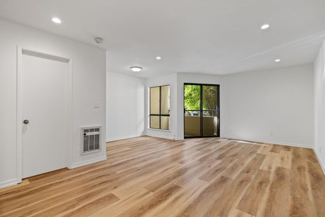 1551 Southgate Avenue 163, Daly City, CA 94015