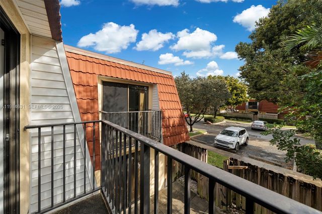 713 NW 99th Cir, Plantation, FL 33324