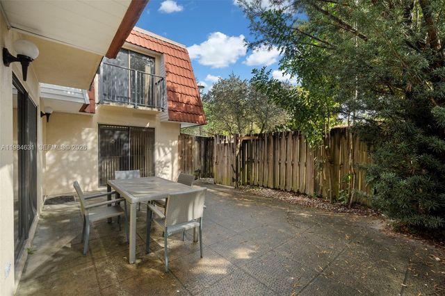 713 NW 99th Cir, Plantation, FL 33324