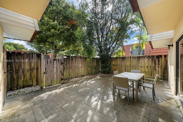 713 NW 99th Cir, Plantation, FL 33324