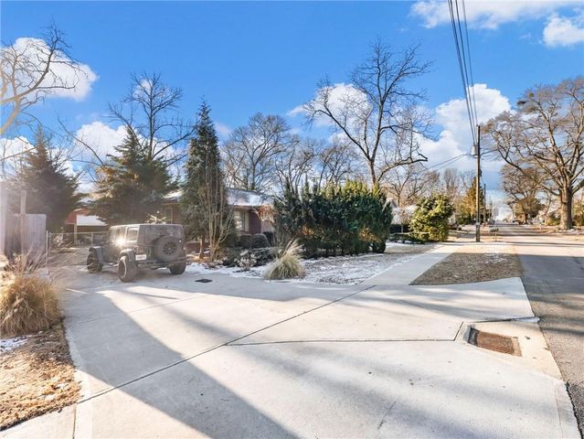 127 N Center Street, Winder, GA 30680