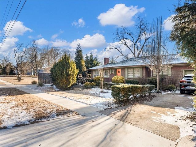 127 N Center Street, Winder, GA 30680