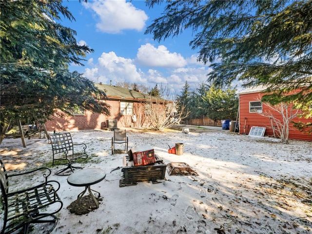 127 N Center Street, Winder, GA 30680