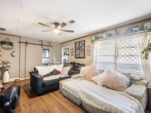 127 N Center Street, Winder, GA 30680