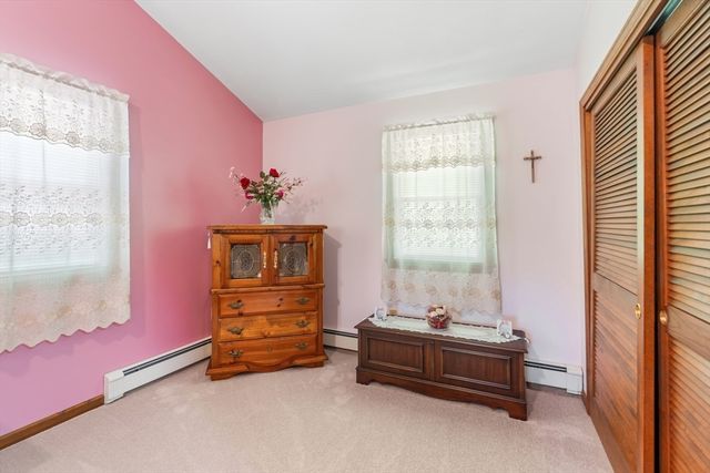 224 Perryville Rd, Rehoboth, MA 02769