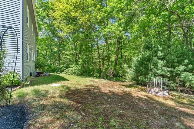 224 Perryville Rd, Rehoboth, MA 02769