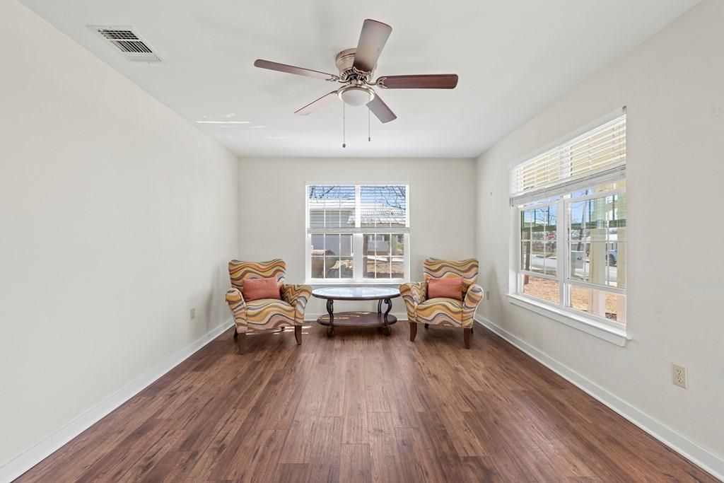 204 Morning Glory DR, Fredericksburg, TX 78624