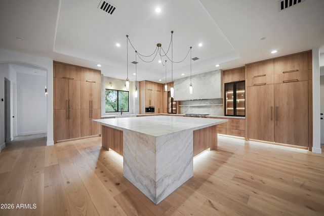 11505 E COCHISE Drive, Scottsdale, AZ 85259