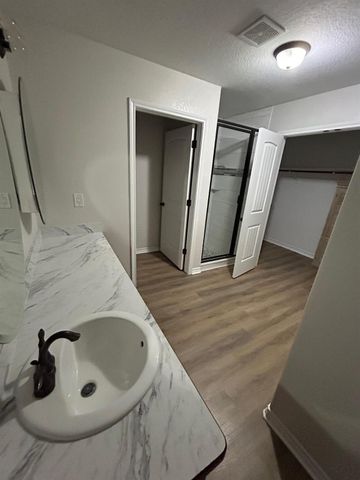 10008 Highway 321, Dayton, TX 77535