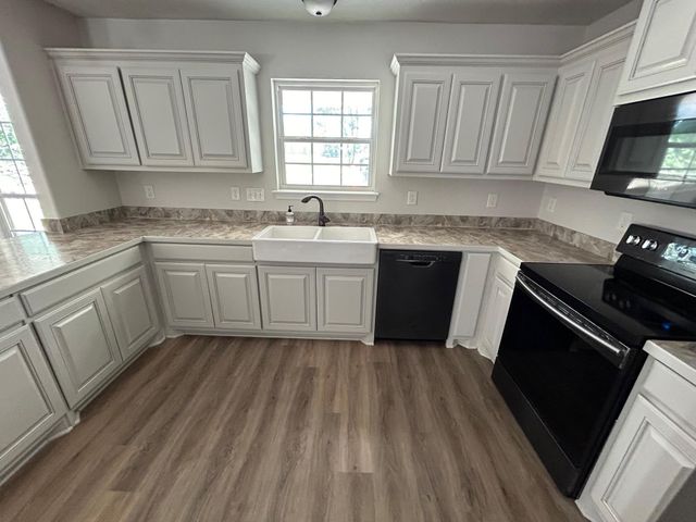 10008 Highway 321, Dayton, TX 77535