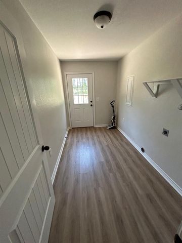 10008 Highway 321, Dayton, TX 77535