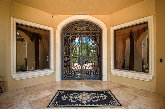 17690 Middlebrook Way, Boca Raton, FL 33496