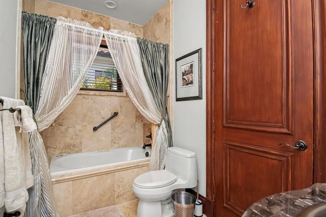 17690 Middlebrook Way, Boca Raton, FL 33496