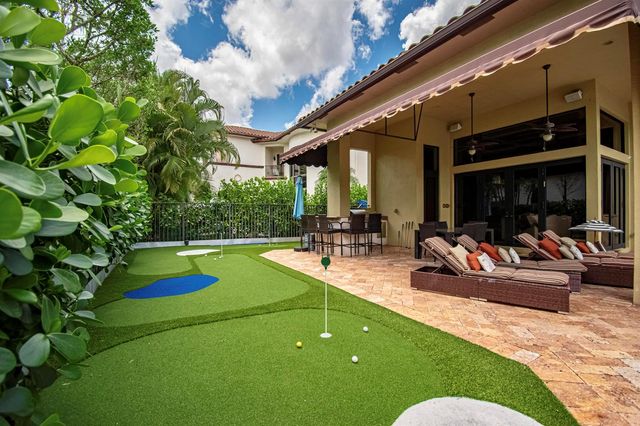 17690 Middlebrook Way, Boca Raton, FL 33496