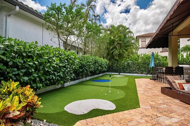 17690 Middlebrook Way, Boca Raton, FL 33496