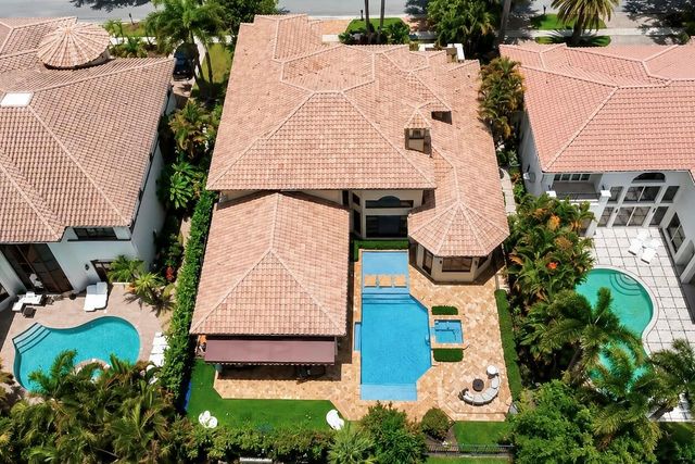 17690 Middlebrook Way, Boca Raton, FL 33496